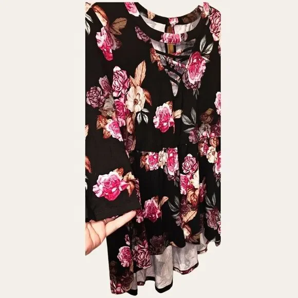 NEW TORRID SUPER SOChocker Lace- UP Babyโdoll Tee - Picture 8 of 16